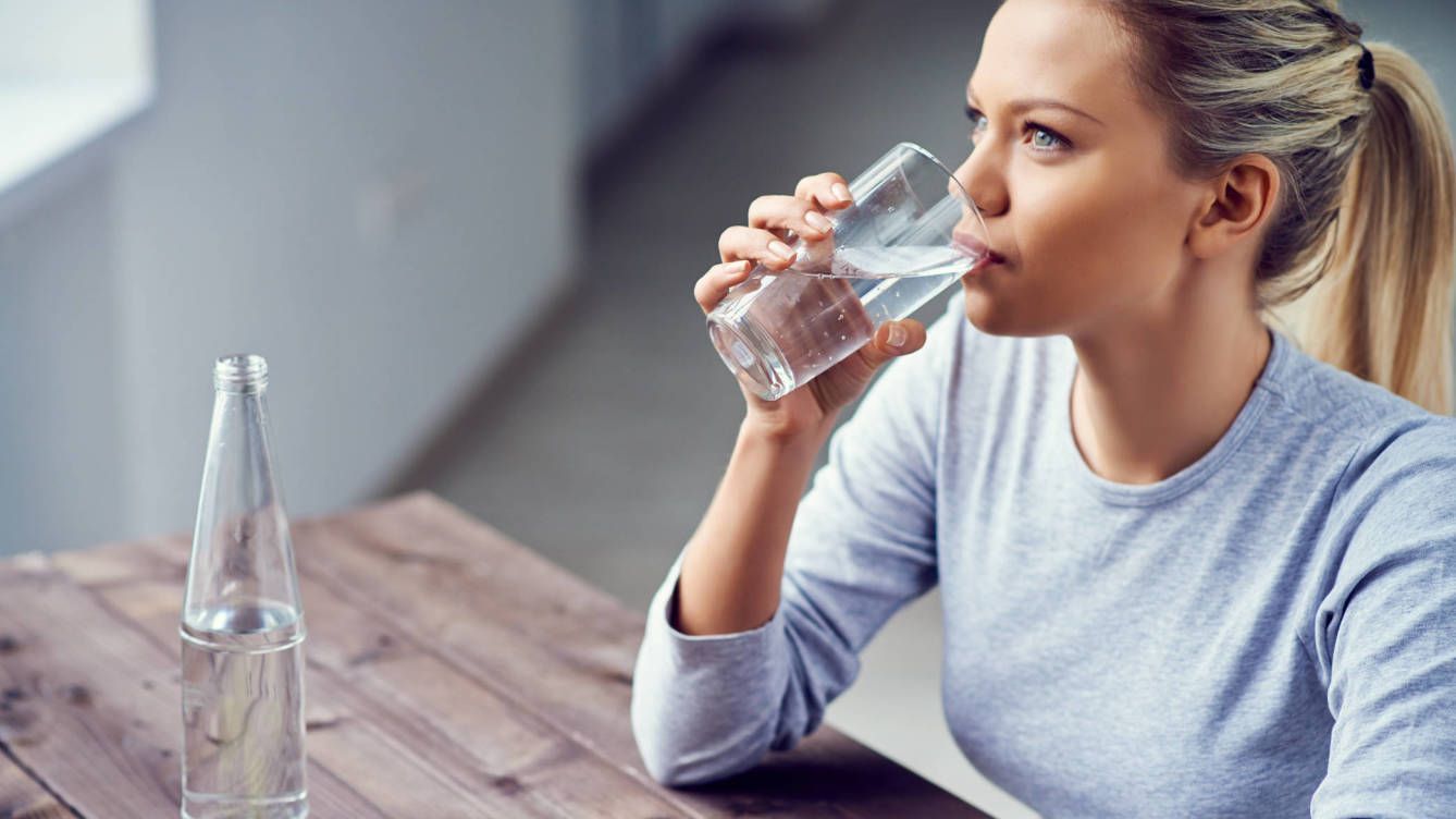 Tener agua siempre a mano